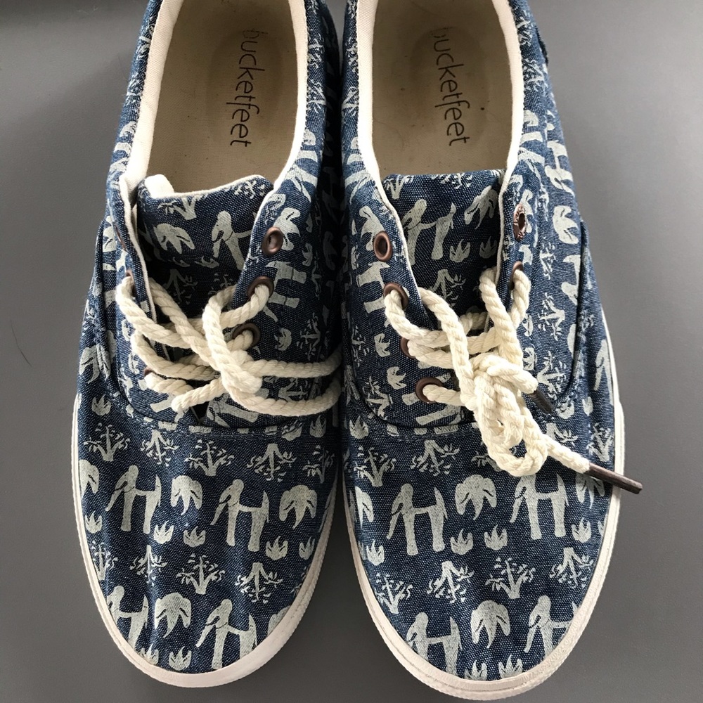 Women’s Tennis Sneakers